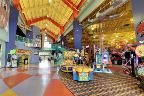 Family fun center tukwila - Good to Know: The Family Fun Center hosts birthday parties for partygoers of all ages including teens and adults. With five unique birthday party packages to choose from, there’s something fun for everyone! 300 Fun Center Way. Tukwila, Wa 98188. 425-28 …